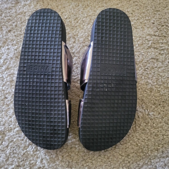 Vince Orion Leather Slide Sandals - Picture 8 of 8